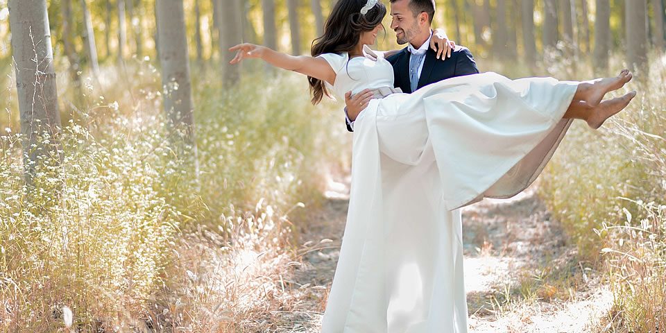 grid-pic-packages-honeymoonPic